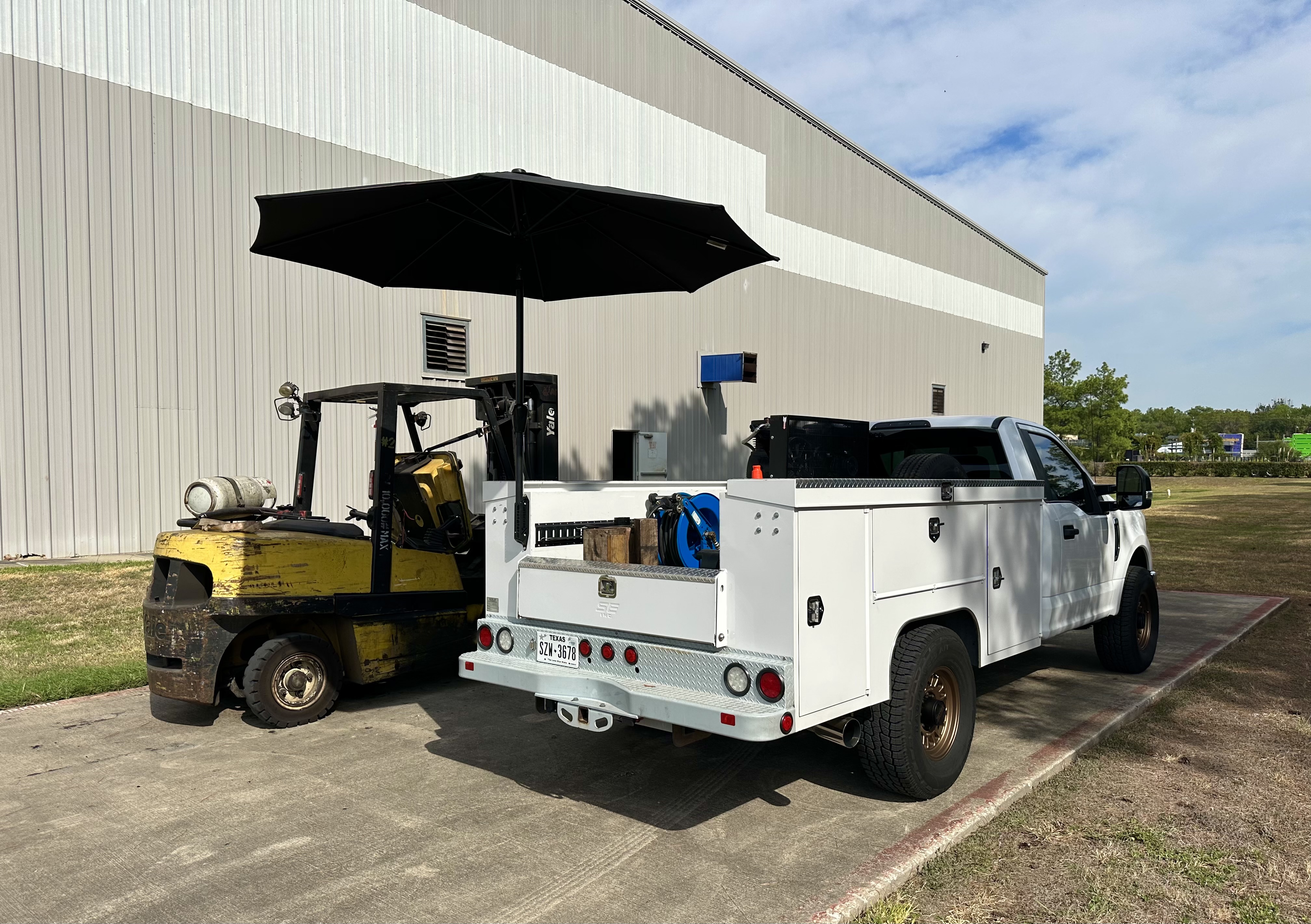 Tailgate Umbrella for Work